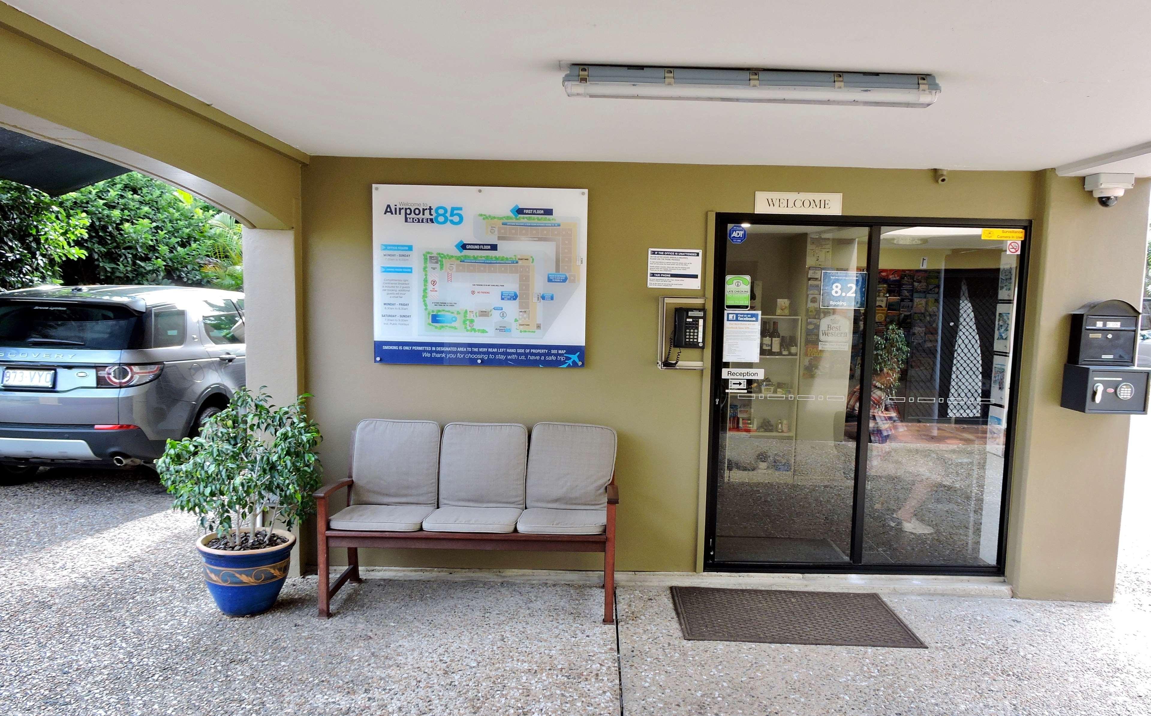 Western Airport 85 Motel 4*